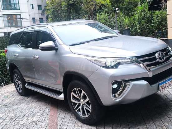 TOYOTA-HILUX SW4-2.8 SRX 4X4 16V TURBO INTERCOOLER DIESEL 4P AUTOMÁTICO TOYOTA-HILUX SW4-2018