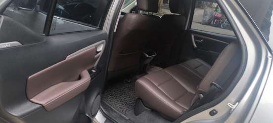 TOYOTA-HILUX SW4-2018