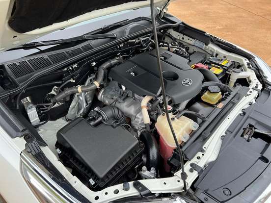 TOYOTA-HILUX SW4-2.8 SRX 4X4 7 LUGARES 16V TURBO INTERCOOLER DIESEL 4P AUTOMÁTICO TOYOTA-HILUX SW4-2016