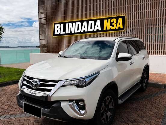 TOYOTA-HILUX SW4-2.8 SRX DIAMOND 4X4 7 LUGARES 16V TURBO INTERCOOLER DIESEL 4P AUTOMÁTICO TOYOTA-HILUX SW4-2019