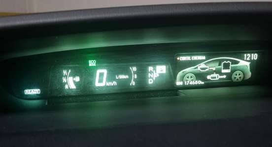 TOYOTA-PRIUS-1.8 16V HÍBRIDO 4P AUTOMÁTICO TOYOTA-PRIUS-2015