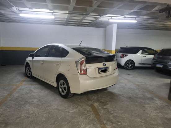TOYOTA-PRIUS-1.8 16V HÍBRIDO 4P AUTOMÁTICO TOYOTA-PRIUS-2015