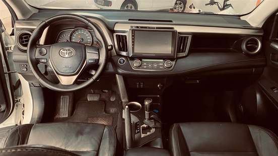 TOYOTA-RAV4-2014