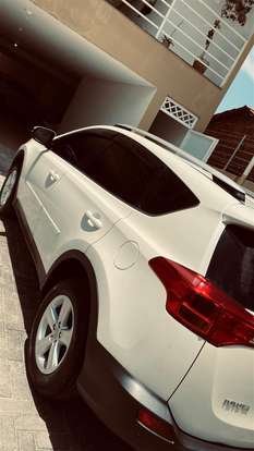 TOYOTA-RAV4-2014