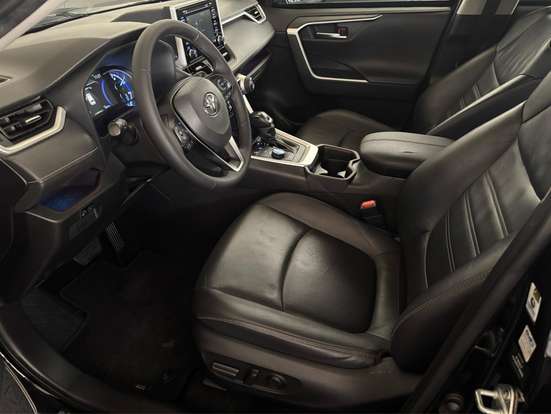 TOYOTA-RAV4-2019