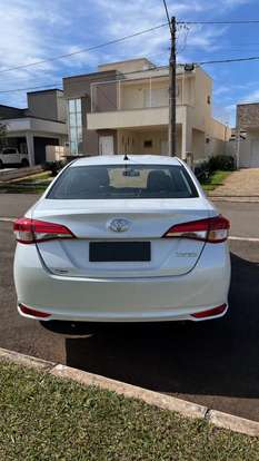 TOYOTA-YARIS-1.5 16V FLEX SEDAN XL LIVE MULTIDRIVE TOYOTA-YARIS-2022