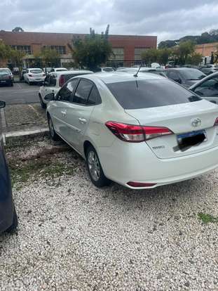 TOYOTA-YARIS-2019