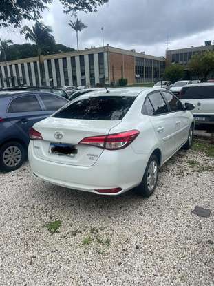 TOYOTA-YARIS-2019