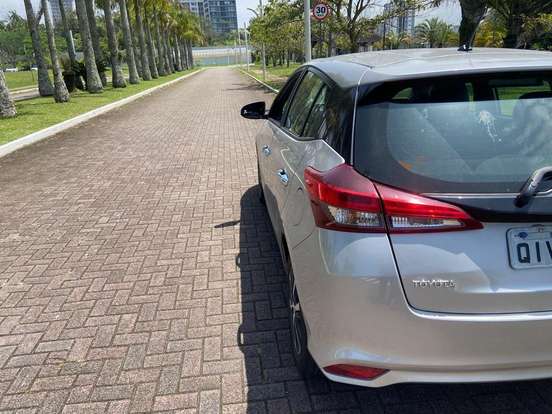 TOYOTA-YARIS-2018