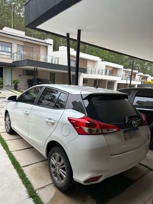 TOYOTA-YARIS-2020