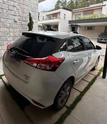 TOYOTA-YARIS-2020