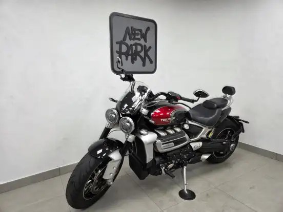 TRIUMPH-ROCKET III GT-2023