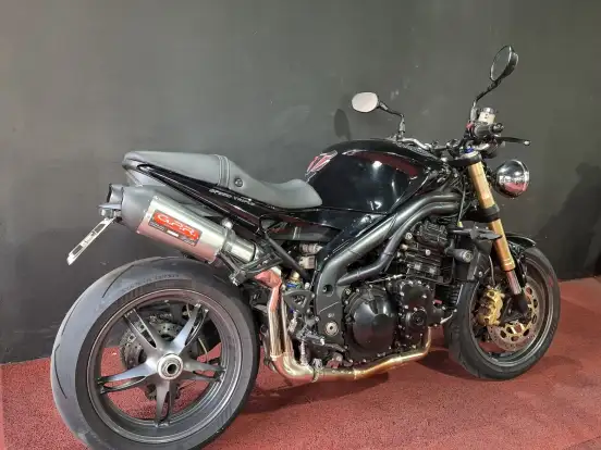 TRIUMPH-SPEED TRIPLE 1050i TRIUMPH-SPEED TRIPLE 1050i-2006