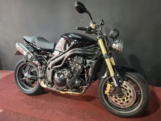TRIUMPH-SPEED TRIPLE 1050i TRIUMPH-SPEED TRIPLE 1050i-2006