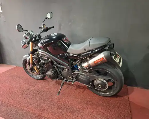 TRIUMPH-SPEED TRIPLE 1050i-2006