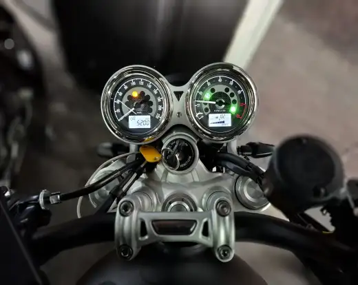 TRIUMPH-SPEED TWIN-2023