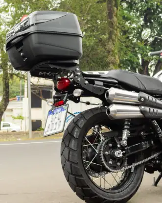TRIUMPH-STREET SCRAMBLER-2020