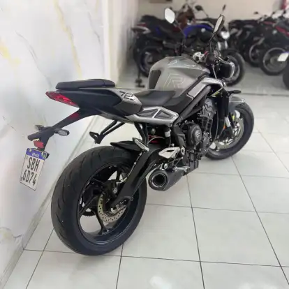 TRIUMPH-STREET TRIPLE R ABS-2023