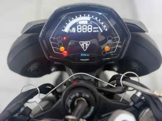 TRIUMPH-STREET TRIPLE R ABS TRIUMPH-STREET TRIPLE R ABS-2023