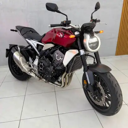 TRIUMPH-TRIDENT 660-2024