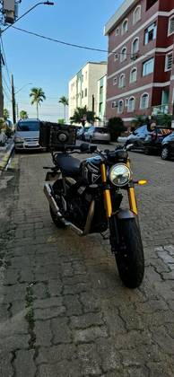 TRIUMPH SPEED 400 