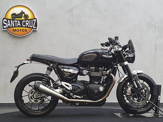 TRIUMPH SPEED TWIN 