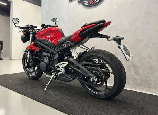 TRIUMPH-STREET TRIPLE 765 S-2017