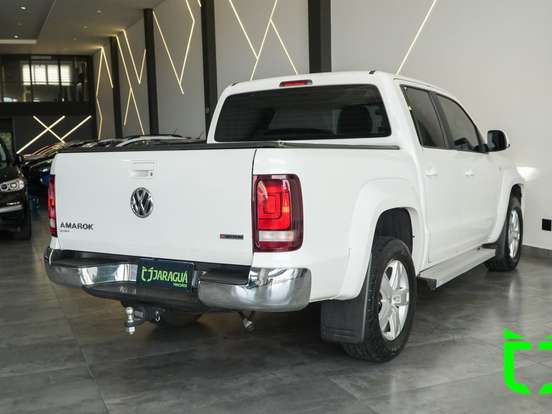 VOLKSWAGEN-AMAROK-2.0 HIGHLINE 4X4 CD 16V TURBO INTERCOOLER DIESEL 4P AUTOMÁTICO VOLKSWAGEN-AMAROK-2019