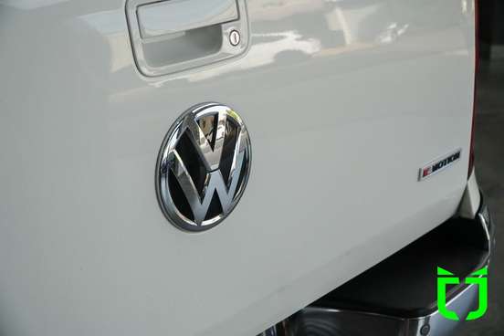 VOLKSWAGEN-AMAROK-2019