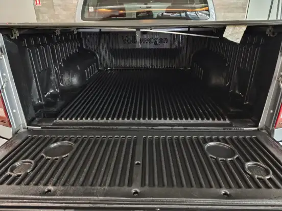 VOLKSWAGEN-AMAROK-2024