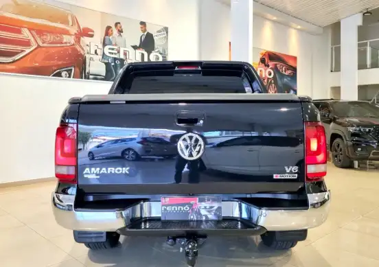 VOLKSWAGEN-AMAROK-2021
