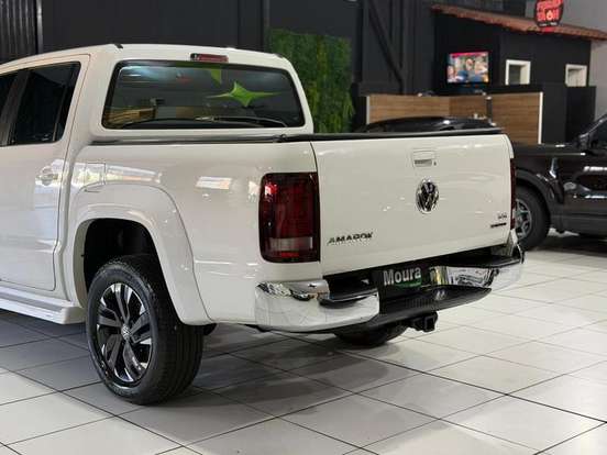 VOLKSWAGEN-AMAROK-3.0 V6 TDI DIESEL HIGHLINE CD 4MOTION AUTOMÁTICO VOLKSWAGEN-AMAROK-2023