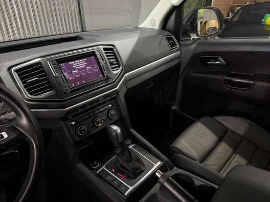 VOLKSWAGEN-AMAROK-2023
