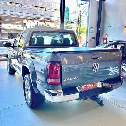 VOLKSWAGEN-AMAROK-2021