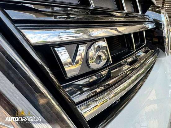 VOLKSWAGEN-AMAROK-2023