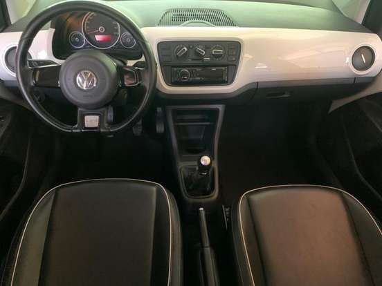 VOLKSWAGEN-CROSS UP-1.0 MPI 12V FLEX 4P MANUAL VOLKSWAGEN-CROSS UP-2015