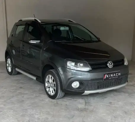VOLKSWAGEN-CROSSFOX-2012