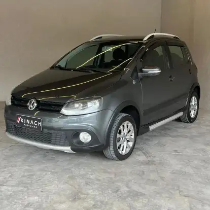 VOLKSWAGEN-CROSSFOX-2012