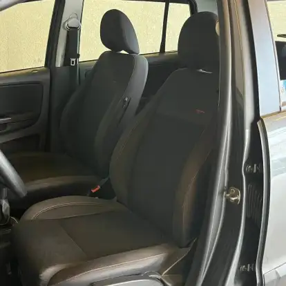 VOLKSWAGEN-CROSSFOX-2012
