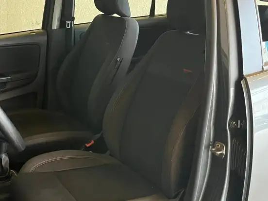 VOLKSWAGEN-CROSSFOX-1.6 MI FLEX 8V 4P MANUAL VOLKSWAGEN-CROSSFOX-2012