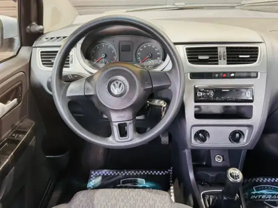 VOLKSWAGEN-FOX-2013
