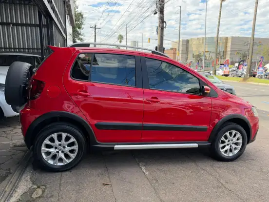 VOLKSWAGEN-FOX-2012