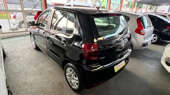 VOLKSWAGEN-FOX-2014