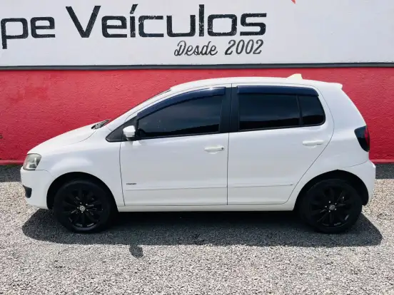VOLKSWAGEN-FOX-1.6 MI 8V FLEX 4P MANUAL VOLKSWAGEN-FOX-2013