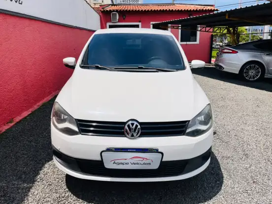 VOLKSWAGEN-FOX-2013