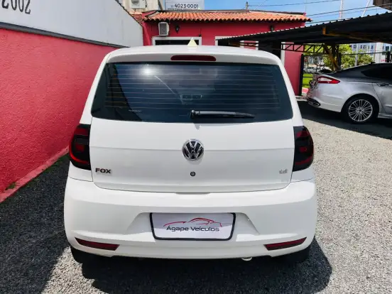 VOLKSWAGEN-FOX-2013