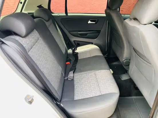 VOLKSWAGEN-FOX-1.6 MI 8V FLEX 4P MANUAL VOLKSWAGEN-FOX-2013