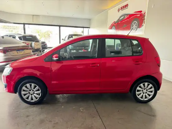 VOLKSWAGEN-FOX-2012