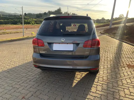 VOLKSWAGEN-FOX-1.6 MSI COMFORTLINE 8V FLEX 4P MANUAL VOLKSWAGEN-FOX-2017
