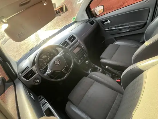 VOLKSWAGEN-FOX-1.6 MSI COMFORTLINE 8V FLEX 4P MANUAL VOLKSWAGEN-FOX-2017